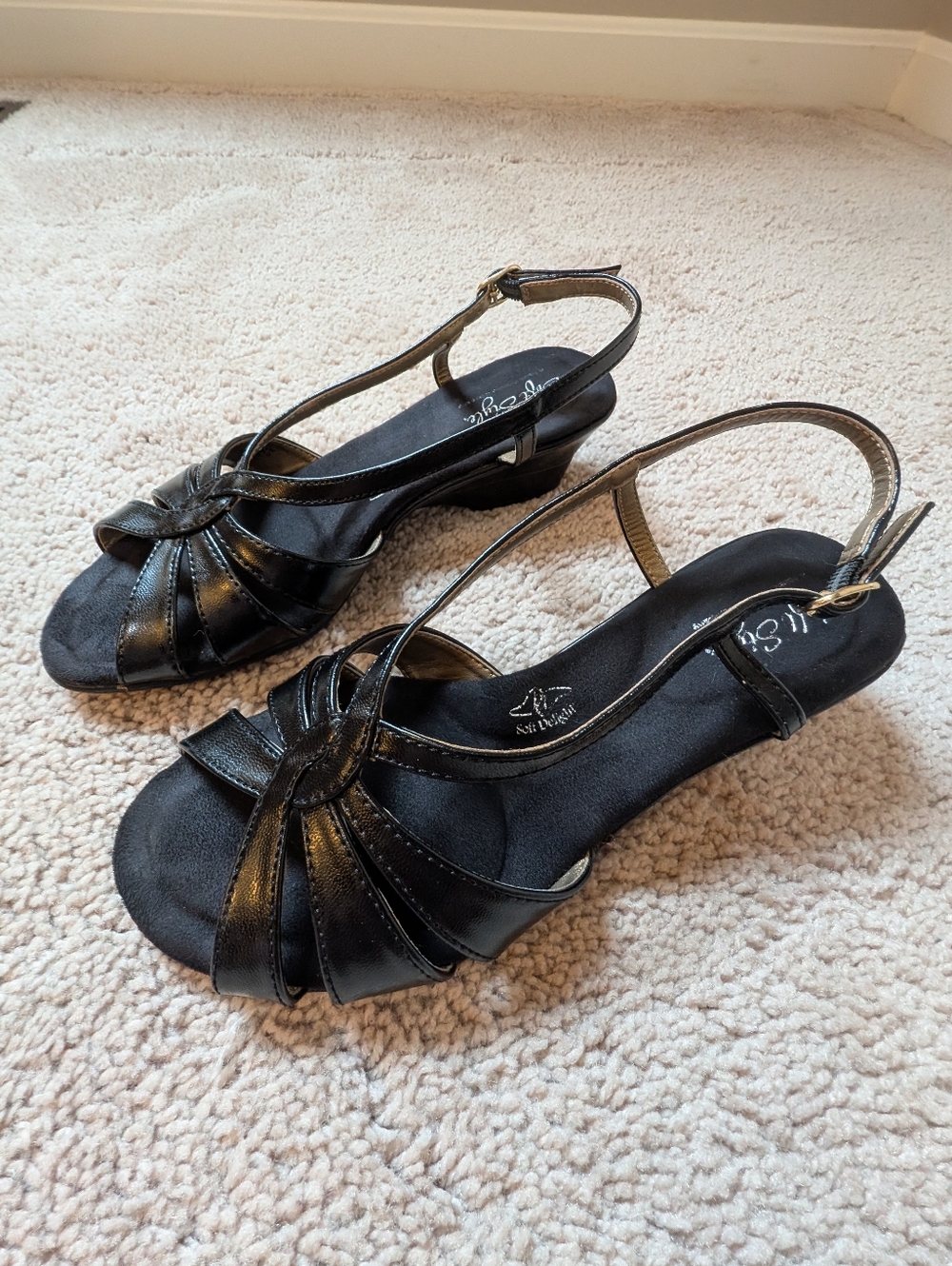 Soft Style Black Slingback Low Heel Sandals 7